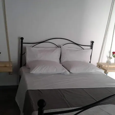 Rosemary Apartment Kimolos